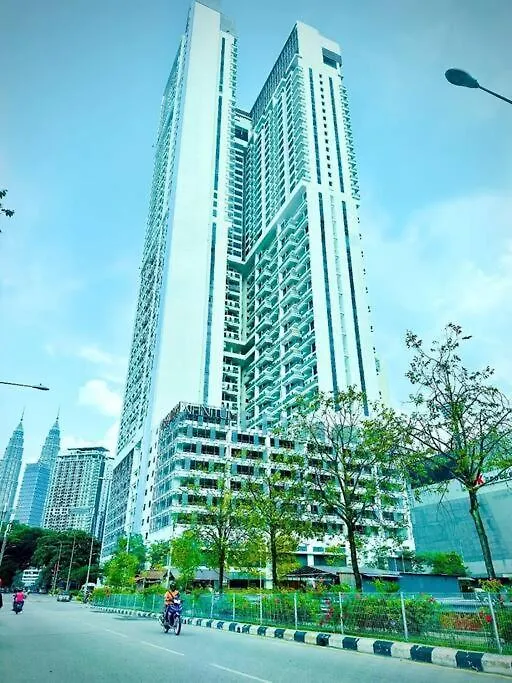 The Colony Modern Studio Kuala Lumpur 0*,